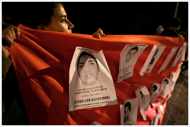 protesta-por-estudiantes-desaparecidos-Ayotzinapa